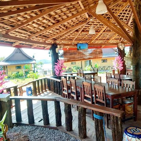 Nirvana Archipel Resort Vang Vieng Exterior foto