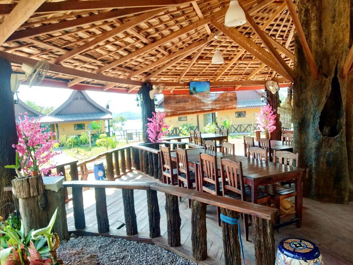Nirvana Archipel Resort Vang Vieng Exterior foto